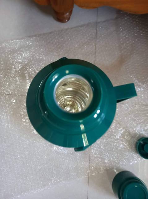 Nhận hàng mới xem thì hàng 1 cái bị vỡ vụn, 1 cái bị rạng nên chưa dùng được. Tuy nhiên mình liên lạc Tiki thì đã đc xử lí nhanh là đổi mới. Giờ vẫn đang chờ hàng về lại lần 2 xem. Đánh giá khâu xử lí sự cố hậu mãi của tiki khá tốt, nhanh gọn.