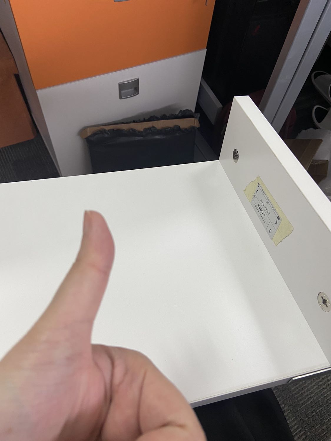 Shop đóng gói kĩ càng, sản phẩm rất đẹp, chắc chắn và có tính thẩm mỹ cao, mình rất hài lòng. Mình muốn tìm kệ màu trắng mà không lộ ốc vít trên bề mặt nên đã tìm rất lâu và thấy sản phẩm này của shop, rất ok đúng tiêu chí. Thank shop. Shop đóng gói kĩ càng, sản phẩm rất đẹp, chắc chắn và có tính thẩm mỹ cao, mình rất hài lòng. Mình muốn tìm kệ màu trắng mà không lộ ốc vít trên bề mặt nên đã tìm rất lâu và thấy sản phẩm này của shop, rất ok đúng tiêu chí. Thank shop.