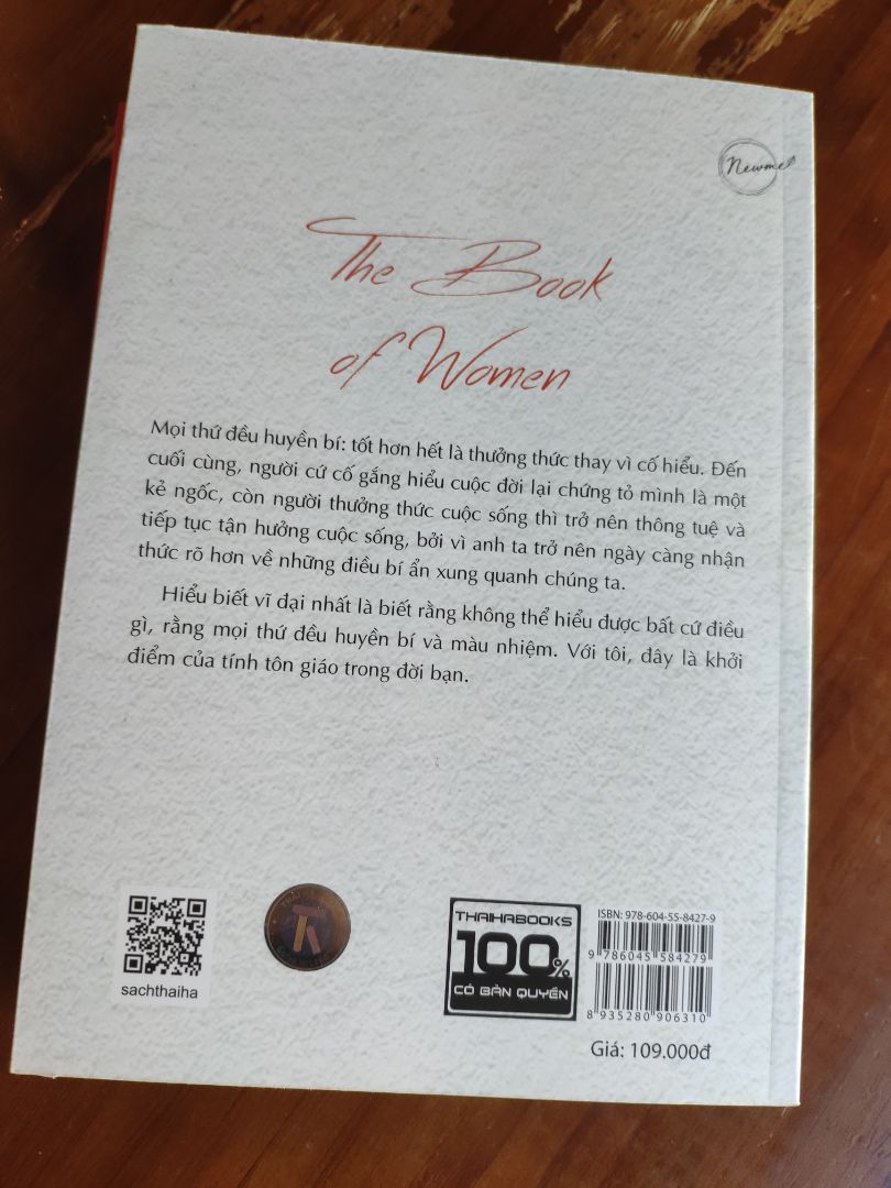 Về Giao hàng: Giao hàng nhanh
Về đóng gói: Tiki luôn tuyệt vời, gói đẹp
Về chất lượng sách: Tuyệt vời ông mặt trời
Về nội dung sách: một trong những cuốn sách phụ nữ nên đọc ạ
Về giá cả: rẻ không tưởng

Xin cảm ơn TIKI ❤️❤️❤️
