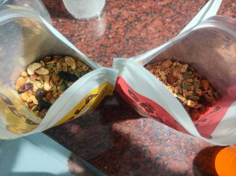 Hạt mới, giòn, ngon, thơm, rất đáng tiền. Theo cá nhân mình thấy vị trái cây ngon hơn nguyên bản.