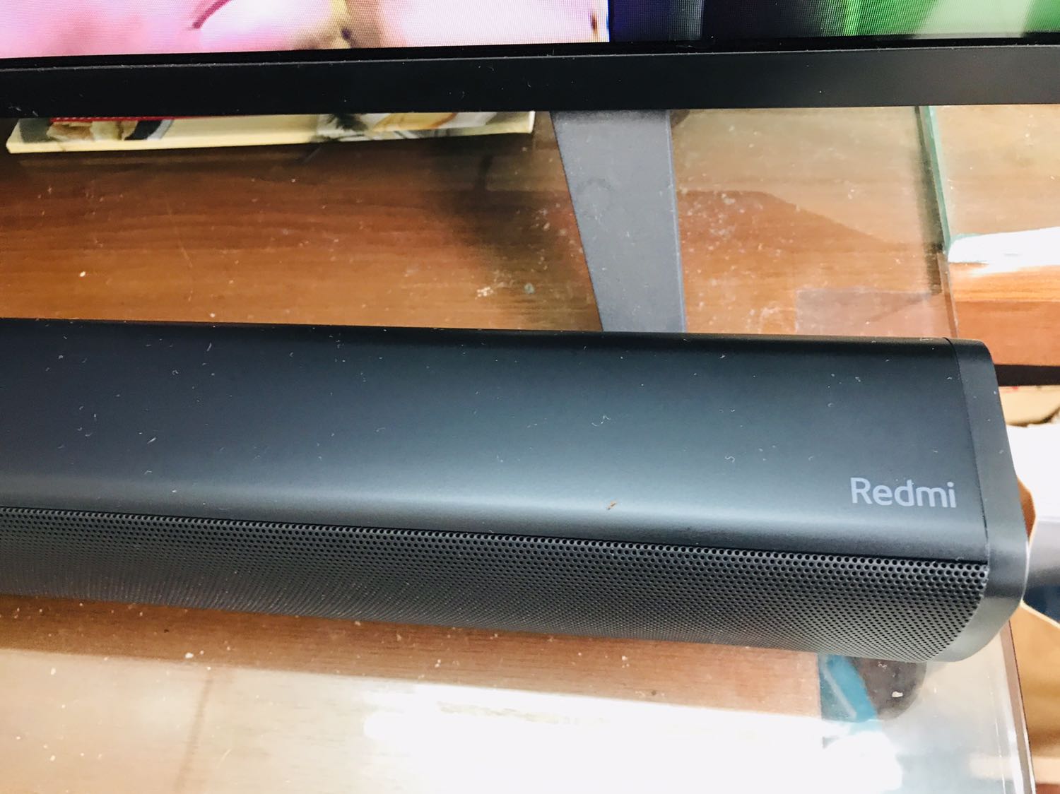 Giao hàng nhanh hơn dự kiến, sản phẩm thiết kế đẹp đúng như mô tả , đúng hàng Redmi. Setup đơn giản dễ dàng, âm thanh to vừa phải nhưng rõ và thanh. 
Hộp có dây out s/pdif và pad treo tường.
Sản phẩm phù hợp cho nâng cấp âm thanh TV đã bị  cũ và rè. Giao hàng nhanh hơn dự kiến, sản phẩm thiết kế đẹp đúng như mô tả , đúng hàng Redmi. Setup đơn giản dễ dàng, âm thanh to vừa phải nhưng rõ và thanh. 
Hộp có dây out s/pdif và pad treo tường.
Sản phẩm phù hợp cho nâng cấp âm thanh TV đã bị  cũ và rè.