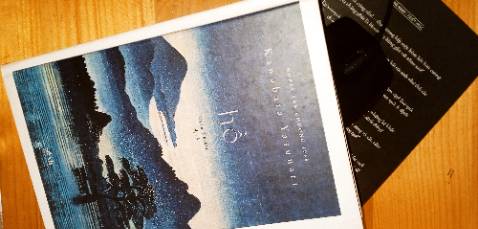 Mình chưa đọc hết, giọng văn buồn đều đều.