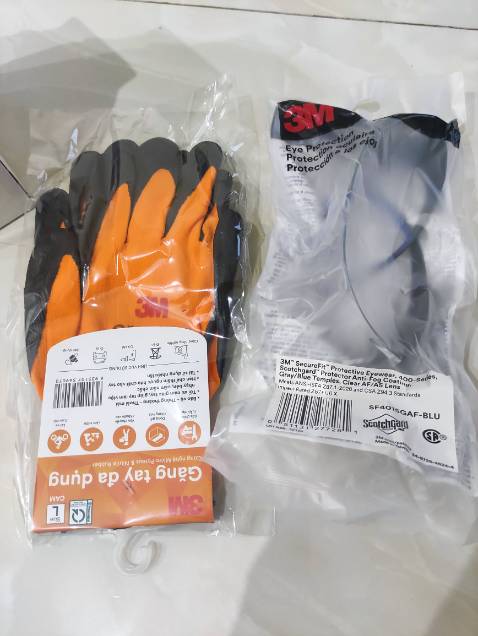 Mắt kính không đọng sương, đeo đi xe rất thích