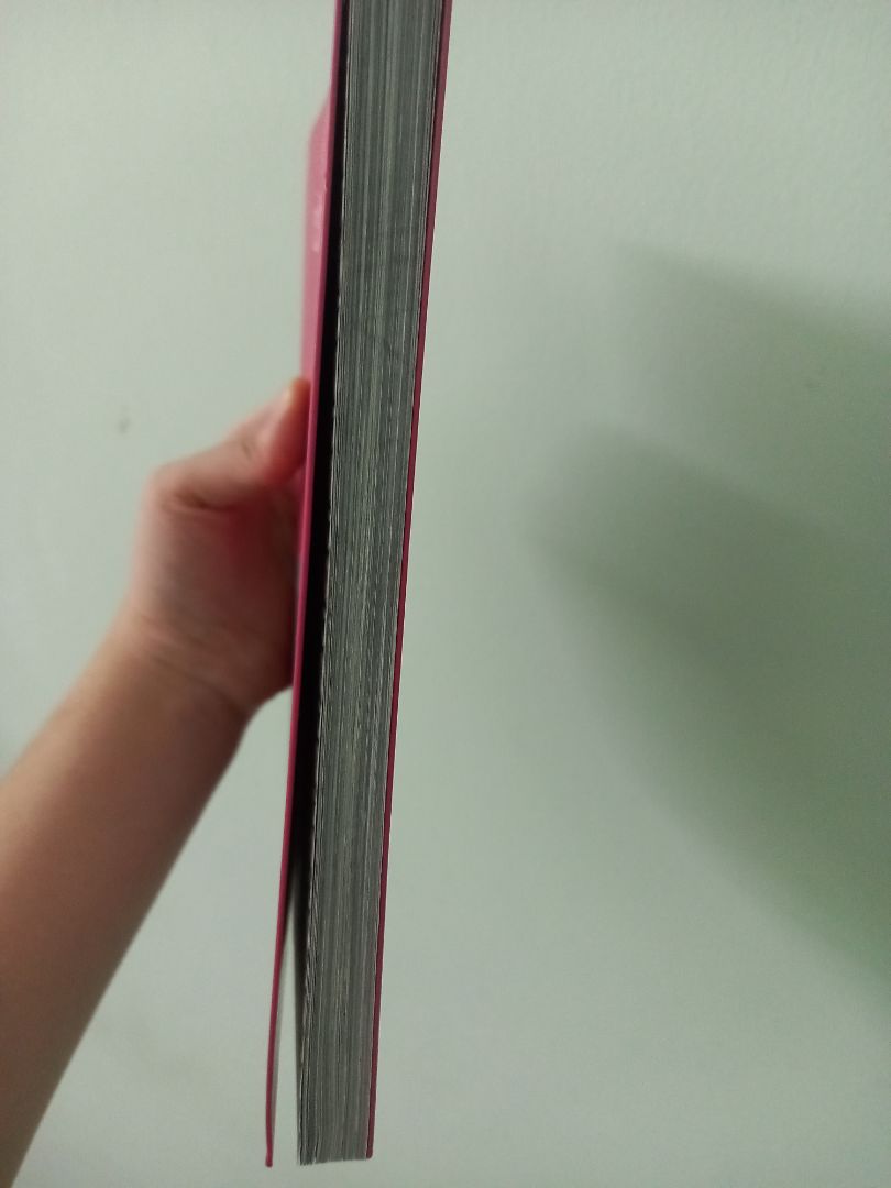 Thấy sale rẻ quá nên mua. Tuy là sách cũ nhưng chất lượng bìa, giấy vẫn rất OK, có điều giao hơi lâu