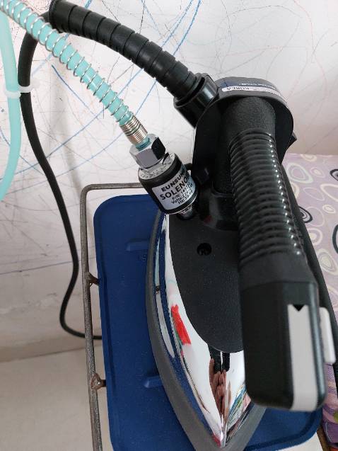 Bàn ủi nặng hơn loại thông thường nhưng ủi rất sướng, nhất là chạy ly. Nhanh thẳng. Hài lòng.