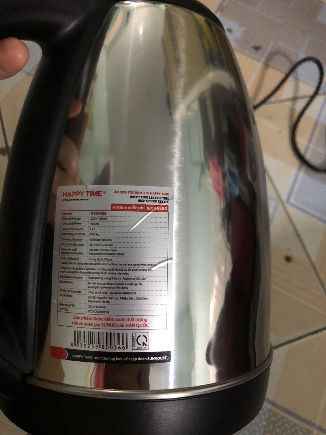 Oke rất ưng ý giao hàng tiki now 2h của tiki. Bình cũ của mình hỏng nên cần mua gấp nên dịch vụ này là vô cùng hợp lý. Bình mới nhận nguyên vẹn k móp méo, đun nước vạch max thì sôi trong vòng 7p đồng hồ, còn độ bền thì chưa đánh giá được vì mới sử dụng 2 ngày. Mong là bền chứ các bình cũ của mình bình nào cũng chỉ đc trên dưới 1 năm