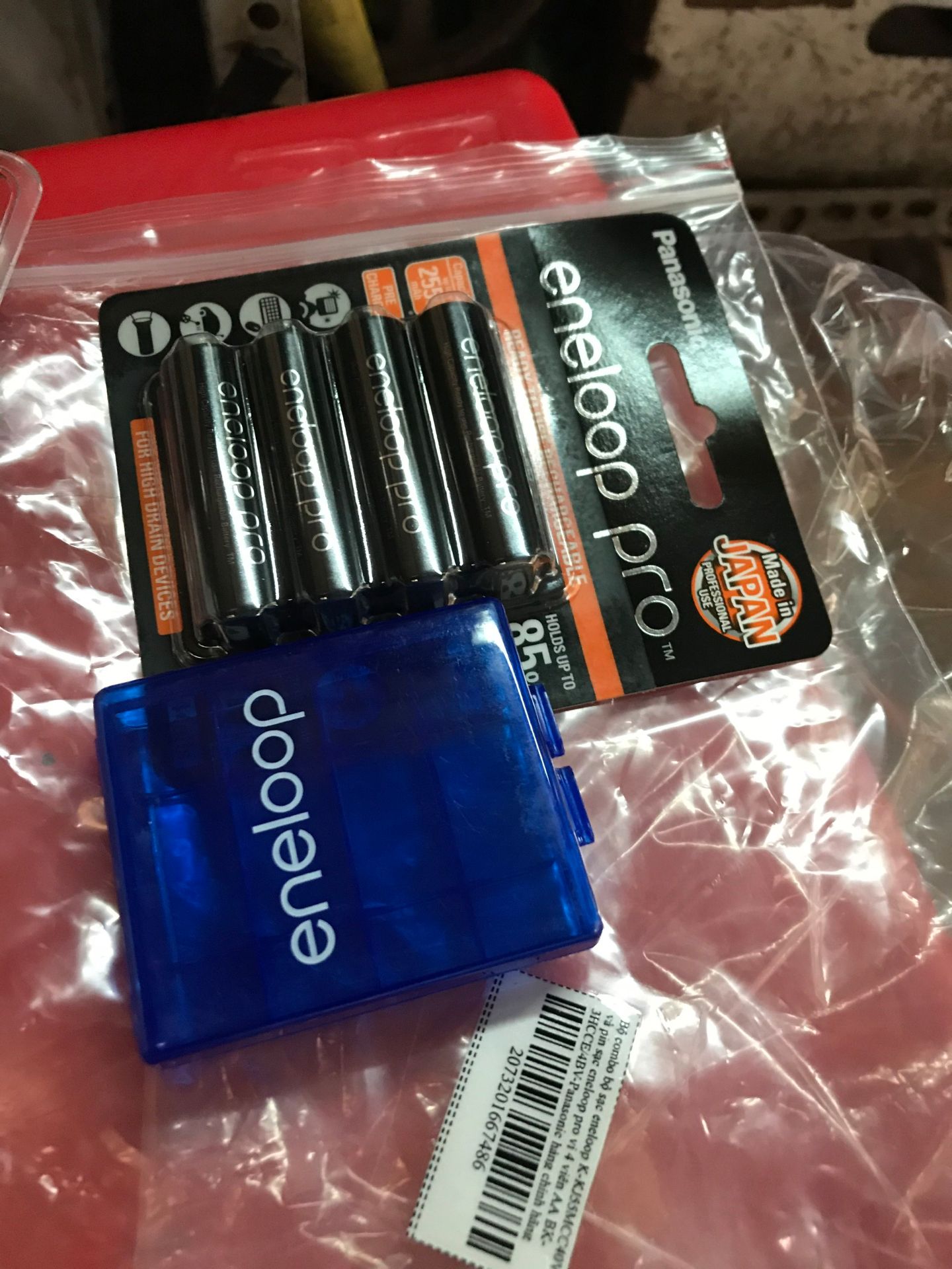 Hàng chính hãng. Đóng gói tốt. Giao hàng nhanh. Về độ bền thì cần thời gian trải nghiệm sử dụng.