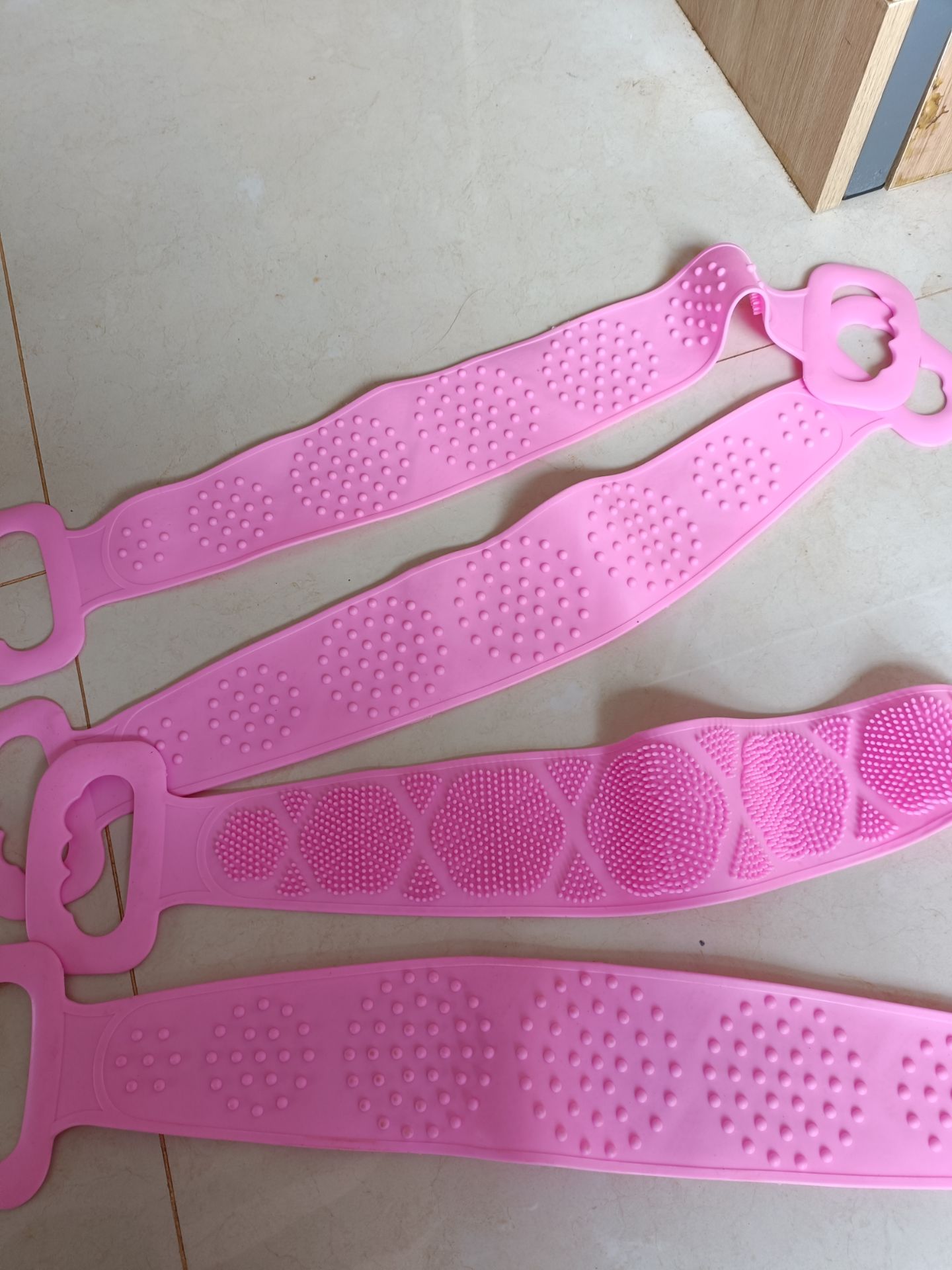 nhà 4 người shop không chọn giúp 4 màu khác nhau 😆😆😆