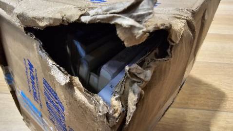 Sách thú vị !!!
Đóng gói tệ :(