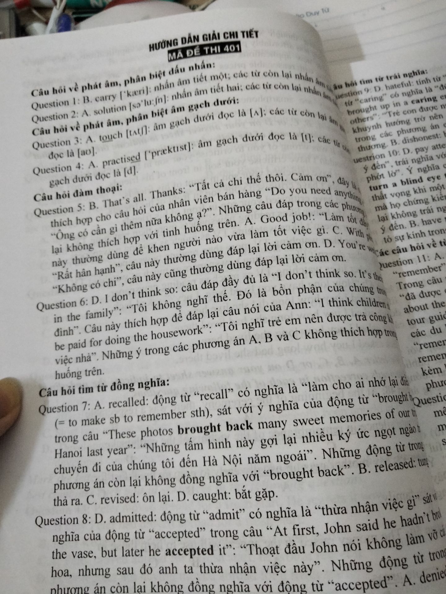giao đúng, đầy đủ. Sách có tổng hợp các dạng đề thi và có chữa rất đầy đủ, chi tiết, dễ hiểu. Nên mua ạ