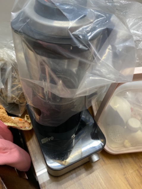 Thiết kế đẹp , động cơ mạnh, lưỡi bén , nhiều chế độ nấu, ồn cao