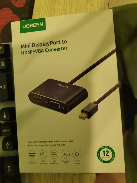 Tìm mãi mới có dây đổi HDMI cho Thunderbolt. Cuối cùng cũng kết nối được con Macbook Air với màn hình máy tính.