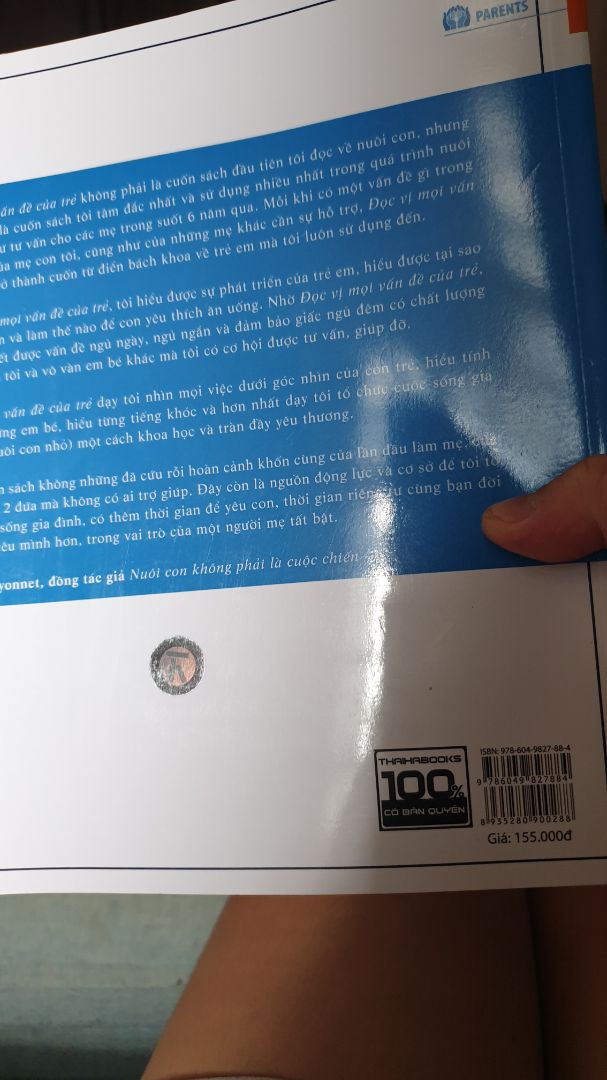 sách mới tinh tươm, sạch sẽ. in đẹp, đọc rất nhiều thông tin hữu ích. giá lúc mua lại cực rẻ so với giá bìa và các nơi bán khác nên thấy hài lòng lắm
