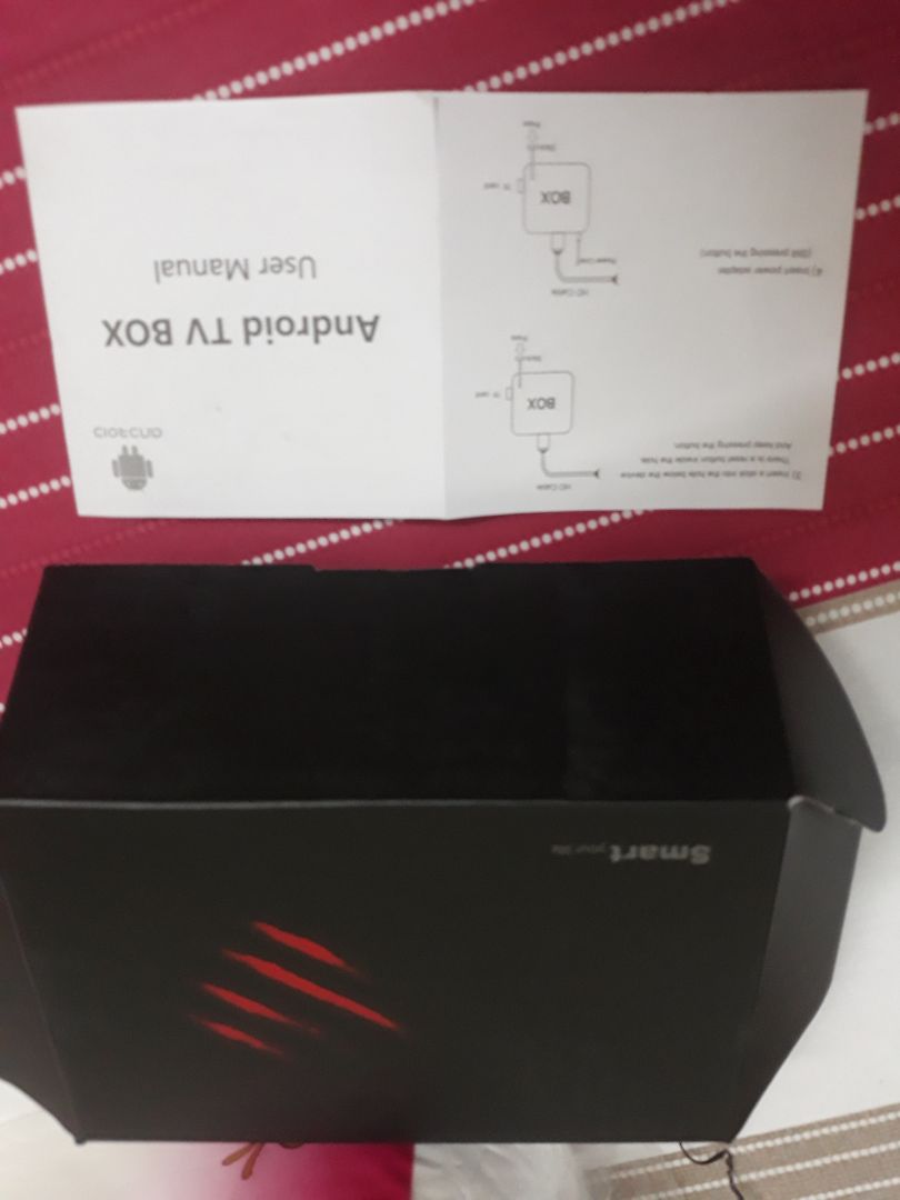 hàng không đúng quảng cáo . thứ nhất đóng gói kiện hàng sơ sài , ko có nhãn mác tiki , ko có tên,  địa chỉ nhà bán hàng . thứ 2 quảng cáo thì có hỗ trợ tìm kiếm bằng giọng nói nhưng ko có . tóm lại giao sp kém chất lượng ko đúng mô tá .