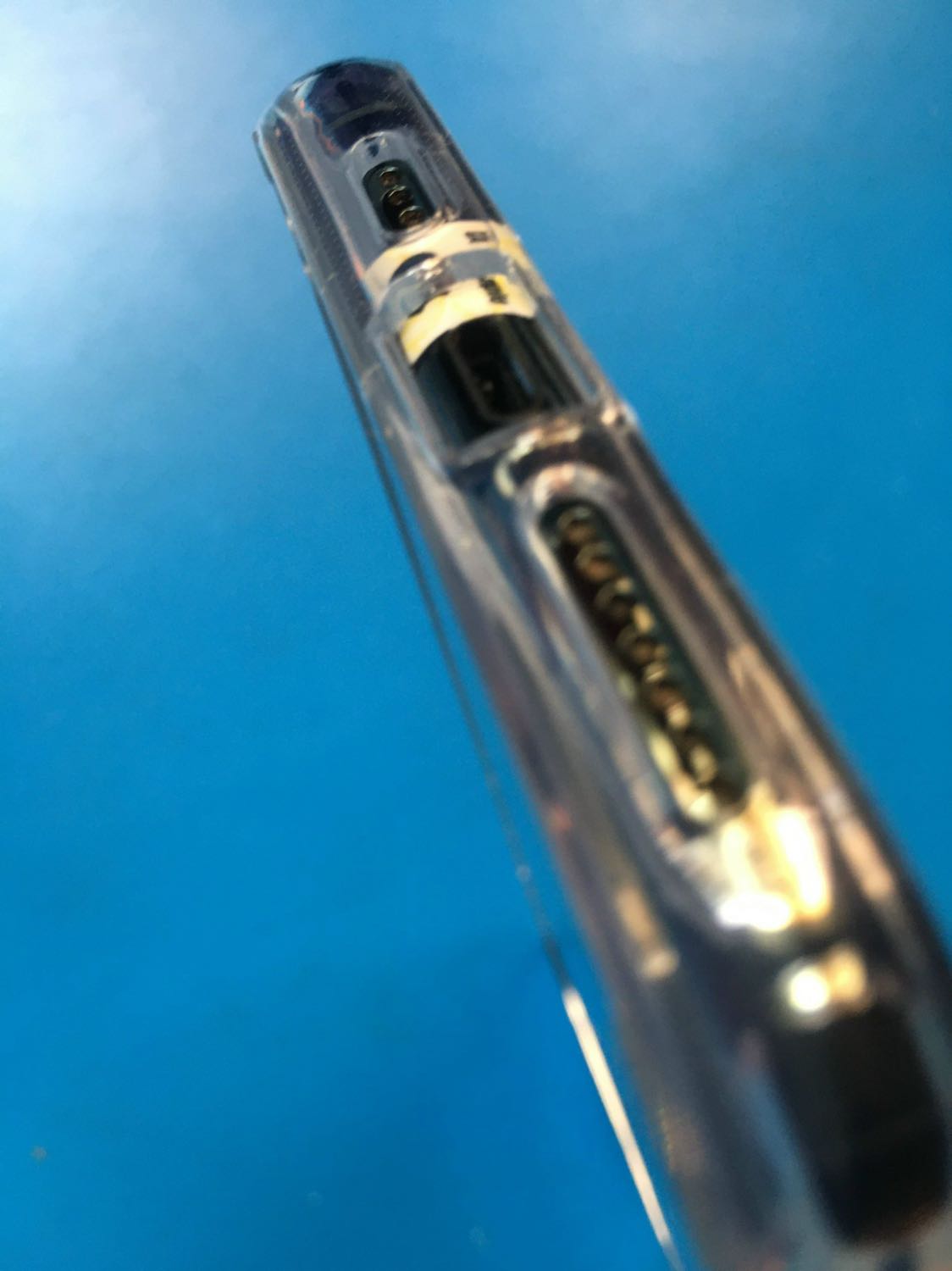 Ốp iPhone 11 pro max. Cực kỳ hài lòng, ốp trong suốt,các nút bấm nhẹ nhàng,các lỗ đúng thiết kế đt. Đóng gói cẩn thận,giá cả hợp lý. Giao hàng nhanh