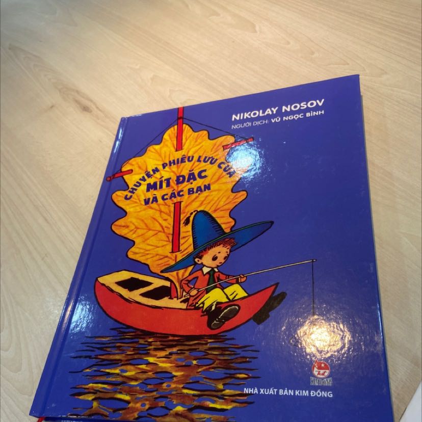 Bìa đẹp! Nội dung hay  và giàu trí tưởng tượng!!