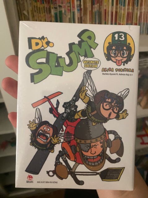 Sản phẩm đúng mô tả: truyện Dr Slump vui miễn bàn. Bản ultimate edition này in đẹp xuất sắc.
Totally recommended.