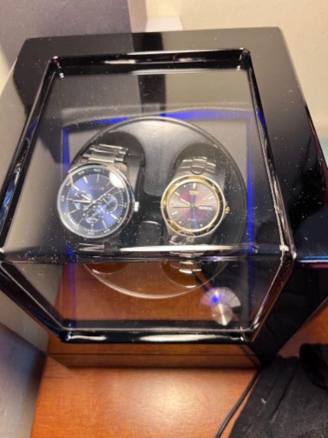 Sản phẩm rất đẹp, giống như quảng cáo, shop giao hàng nhanh, đóng gói cẩn thận.