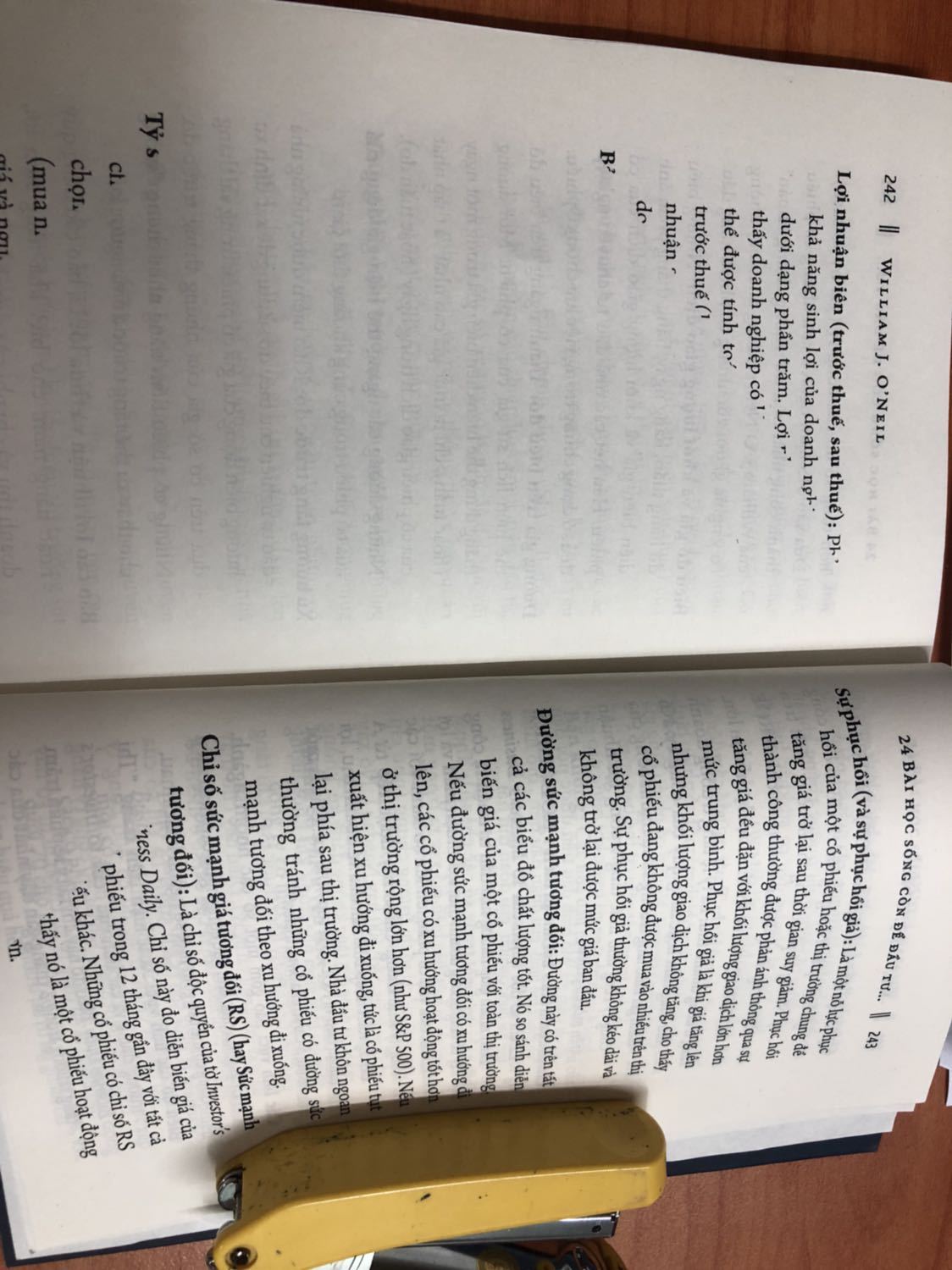 Tiki giao hàng nhanh, nhưng sách có những trang lỗi. Đã mua rất nhiều sách bên Tiki nhưng đây là lần đầu tiên cảm thấy thất vọng.