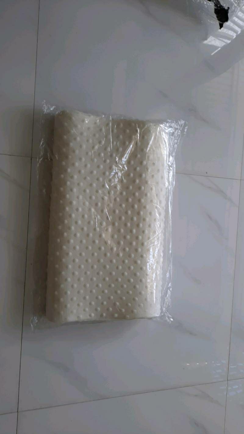 gối êm lắm ý, nằm hơi bị thích luôn. hàng đẹp, sp tốt, shop tư vấn nhiệt tình, tặng shop 5 sao