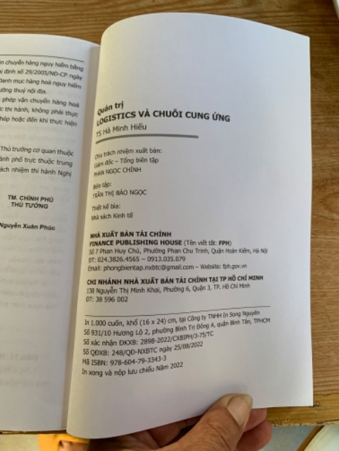 Sách giao sớm hơn dự kiến, sách mới và bao bọc cẩn thận