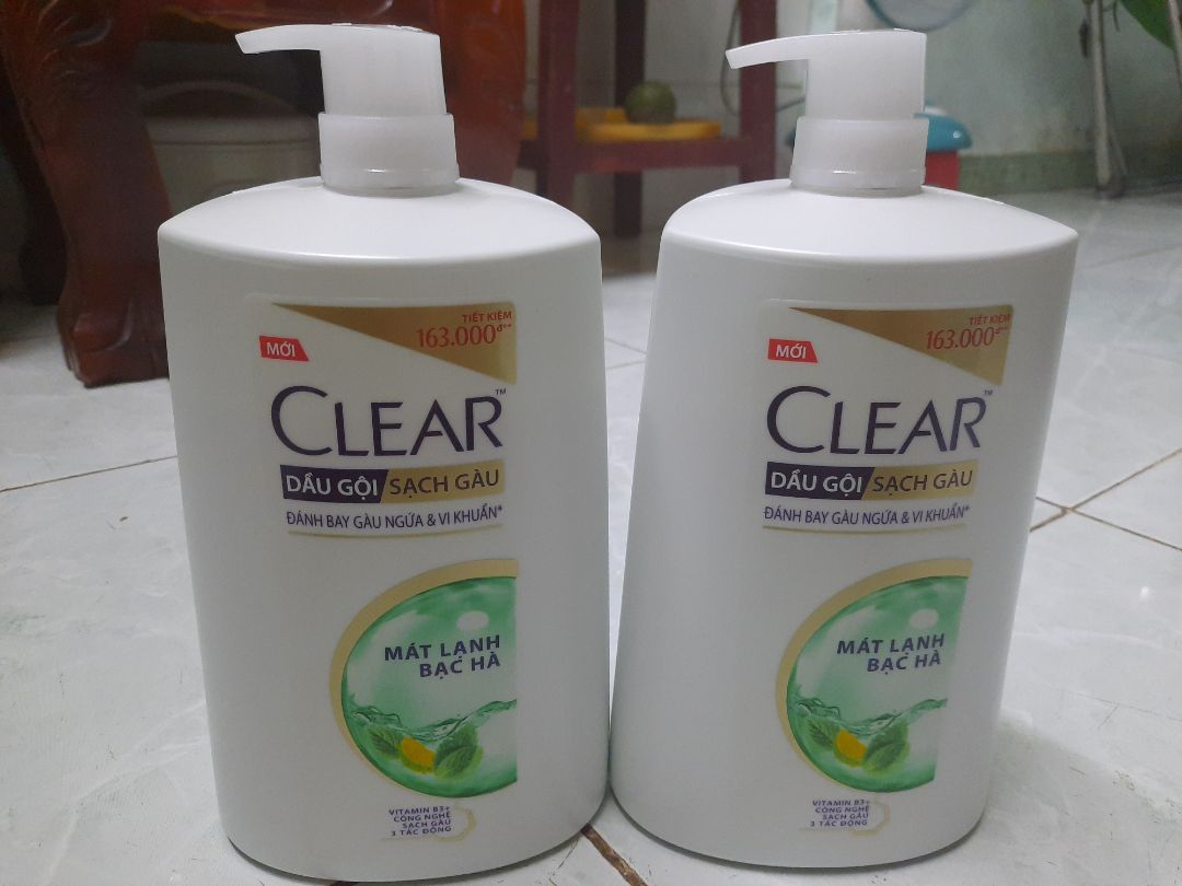 Sản phẩm có ngoại quan giống như mô tả, tiki đóng gói sản phẩm tốt, hàng mới date sử dụng tận năm 2024, chất lượng sản phẩm thì khỏi phải bàn, một thương hiệu đã quá quen thuộc với người tiêu dùng Việt, có sản phẩm khuyến mãi kèm theo, săn sales giá tốt. Tuy nhiên, tiki giao hàng quá lâu, nhu cầu sử dụng cấp bách không thể chờ đợi tiki được, tiki và các đối tác vận chuyển cần có giải pháp giao nhận tốt hơn nữa.