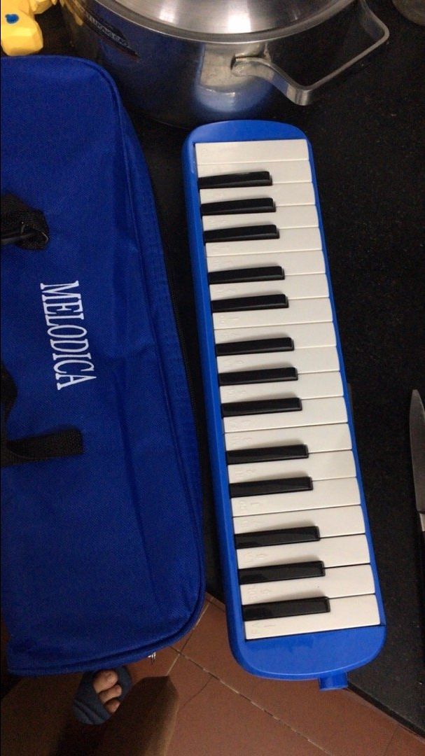 Hàng giao như hình, đẹp, hài lòng với shop, sẽ ủng hộ shop. Se mua lại tặng mấy bạn cùng lớp con.