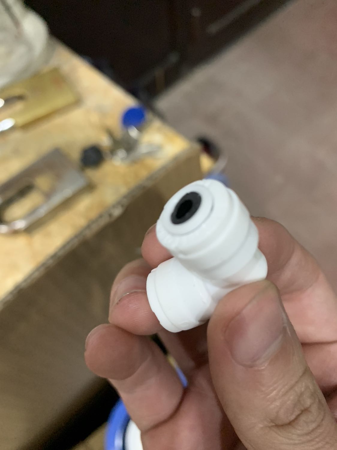 Sản phẩm lỗi nhưng tiki vẫn chưa đổi trả hàng cũng như không có ý định xử lý, mất gần tháng trời gọi lên hỗ trợ cũng không thấy xử lý gì cả. Đề nghị bên tiki cập nhật chính xác tình trạng xử lý, nói đang xử lý mà hàng hỏng vẫn không mang về thì không hiểu đang xử lý gì