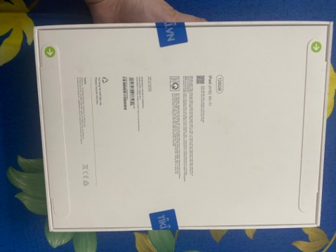 Ipad của Shop rất đẹp tốt tuyệt vời💖, ipad của Shop là hàng nguyên seal chính hãng tuyệt vời💖, Shop đóng gói rất kỹ đẹp💖, Shop giao hàng rất nhanh💖, cảm ơn Shop💖, Tiki💖 và Anh giao hàng rất nhiều nhé😊💖