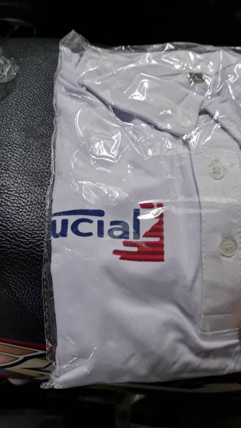 Hàng chuẩn đẹp mới tinh có kèm quà tặng áo thun luôn.cảm ơn shop.