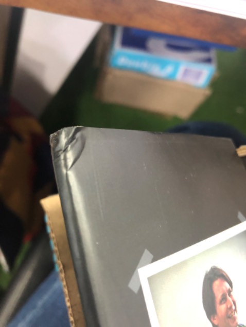 (*) Đánh giá không tính điểm
nhà vận chuyển giao hàng hộp móp méo, tiki đóng hàng trong hộp quá bé chỉ vừa đủ sách, ko chống sốc, sách bị móp góc