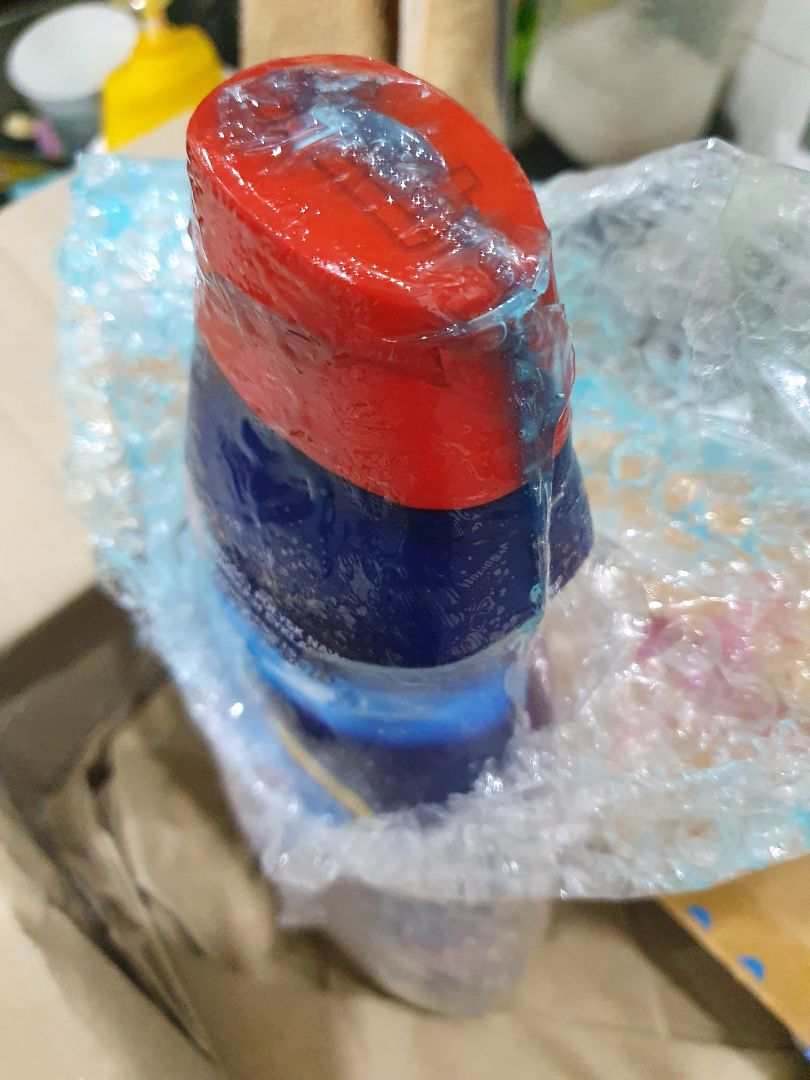 Chai bị đổ chảy nhiều. Yêu cầu Tiki đổi trả sản phẩm. Cảm ơn