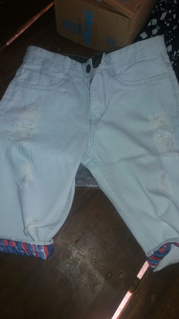 quần đẹp lắm ae ạ mình mua ở shop này nhiều lằm r mua lần nào cũng ăn ý hết cảm ơi shop nhiều nha chúc shop mua mai bán đất