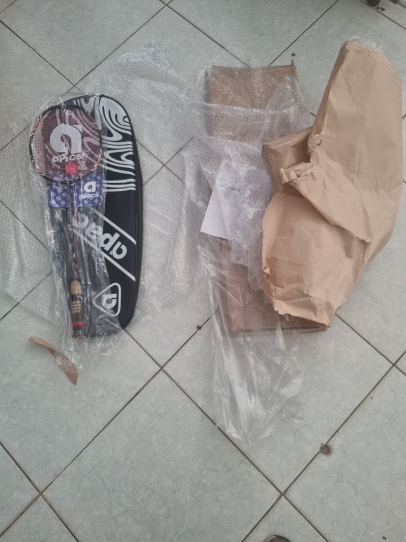 Chờ hơi lâu, được cái đóng gói rất cẩn thận, khá kỹ càng, hàng được đan giúp, có bảo hành đầy đủ. vote 5 sao