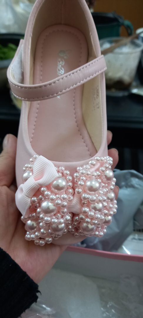 giày xinh y hình, đẹp, chất lượng giày tốt, nên mua nhé cả nhà, đóng gói cẩn thận