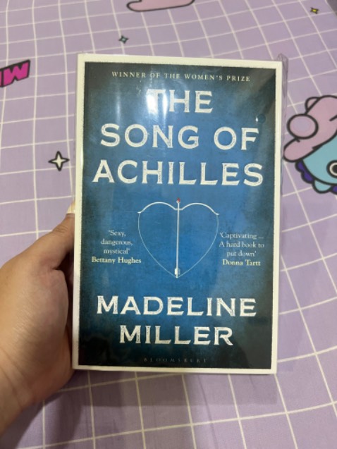 Thấy nhiều người review bộ này lắm nên mình mua đọc thử