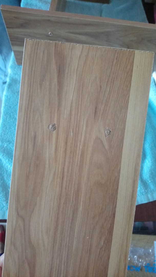 K giống hình mẫu tí nào đâu. Lỗ khoan thì k khớp, loay hoay cả buổi vẫn k ráp đc, đành phải nhờ người quen khoan lại... Chưa kê khoan lỗ sai rồi trám lại rất lém nhem. Trong hình thì mẫu đó nhưng giao hàng lại ra mẫu khác. Mua 1 bộ ráp lên lại ra mẫu khác nên đặt lại bộ khác của đơn vị khác.... Quá tệ. Quá thất vọng. Đúng là tránh vỏ dưa gặp vỏ dừa. ?. Chẳng muốn cho * nào đâu.