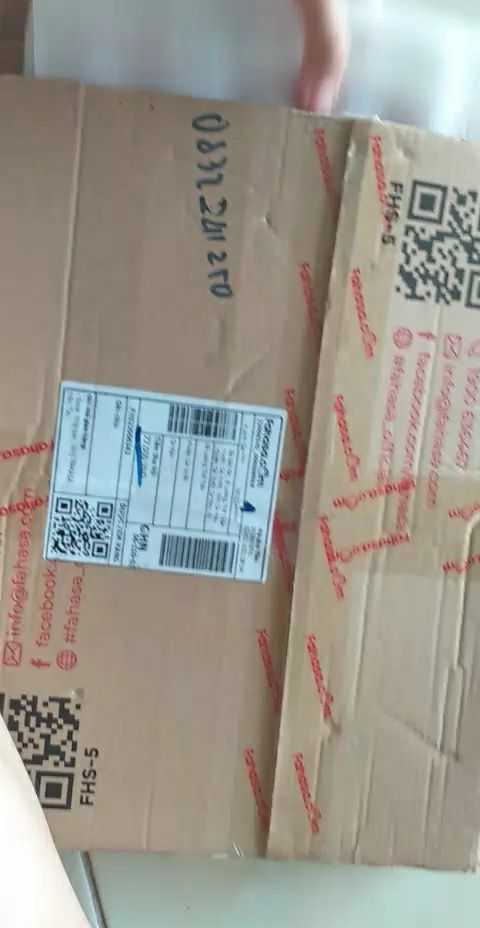 đặt hàng trên Tiki nhiều lần rồi
và Tiki chưa bao giờ làm mình thất vọng
mua sách trên Tiki kh sợ kém chất lượng
anh shipper rất dễ thương và nhiệt tình
sách thì các bạn đã thấy rồi từ đóng gói đến sản phẩm đều rất tuyệt vời
Tiki - tôi yêu bạn❤