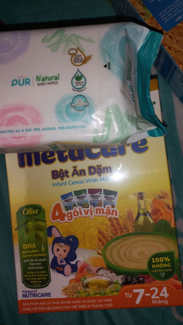 Bột ăn dặm 4 vị mặn tiện lợi ( Heo, bò, gà, cá). Mua dùng thử xem bé có hợp không. Được tặng khăn ướt mini, sản phẩm được đóng gói chắc chắn, ship nhanh. Bột ăn dặm 4 vị mặn tiện lợi ( Heo, bò, gà, cá). Mua dùng thử xem bé có hợp không. Được tặng khăn ướt mini, sản phẩm được đóng gói chắc chắn, ship nhanh.
