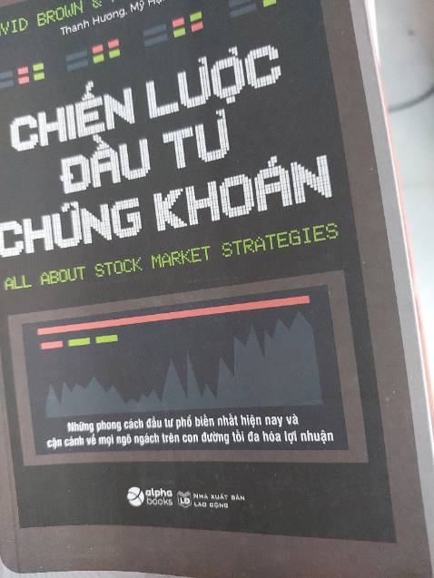 Có thể xem như giáo trình về chứng khoán dễ đọc, rất thú vị