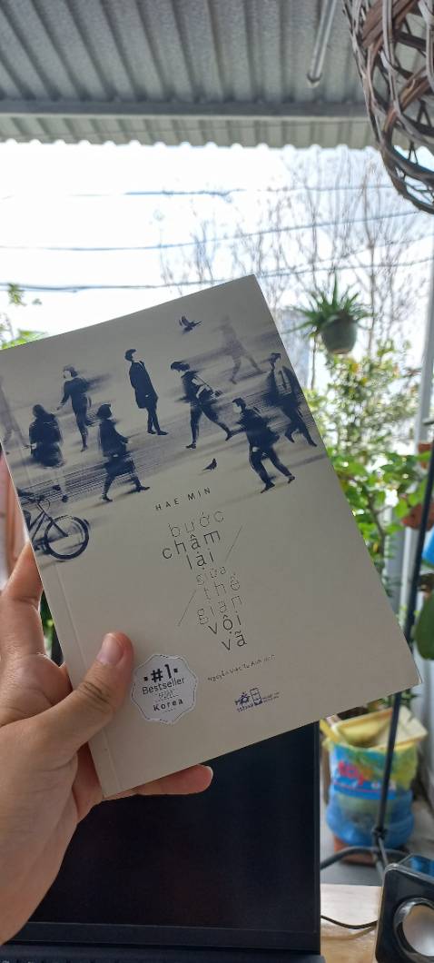 Cuốn sách của đại đức Haemin thực sự rất hay, không chỉ mang những năng lượng giúp chữa pành mà còn khiến ta hiểu thêm về Phật Pháp. Cuốn sách luôn có những câu văn ngắn gọn nhưng chưa đựng rất nhiều ý nghĩa khiến ta phải suy ngẫm.