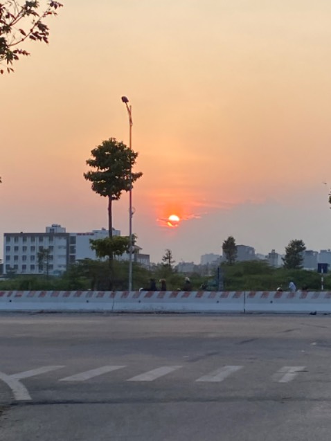 Đã đọc rất nhiều sách dạy con ít cũng trên 20 cuốn nhưng đây là cuốn sách lời lẽ gần gũi dễ hiểu thiết thực nhất và rất rõ ràng và dêz hiểu không màu mè