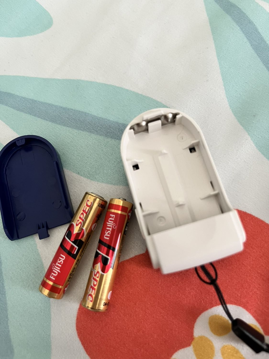 Mình thử pin các kiểu mà máy vẫn k hiện màn hình lên, nhờ shop xem lại.