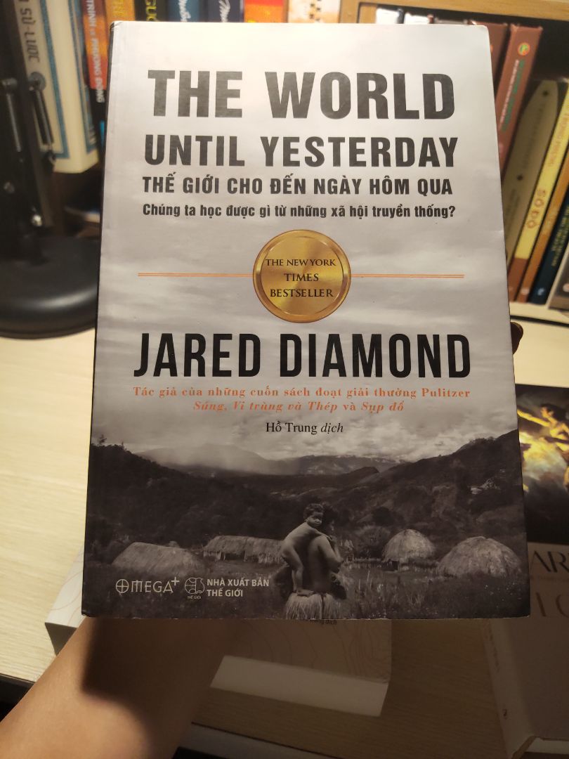 Sách mới đẹp, giao hàng nhanh, bị cái là đặc sách là bìa này, nhưng giao sách bìa khác không giống hình shop đưa. Thắc vậy thôi, chứ không giao sai sách là ok rồi. Với thêm cái nữa là sách này giá bìa rẻ hơn sách đã đặt nha shop.