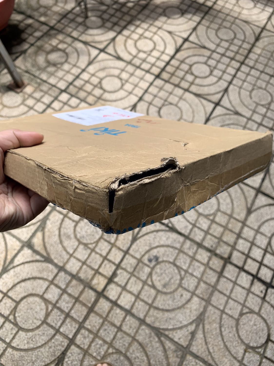 Sách bài tập được bao kĩ lắm mà sách học không bao nên bị dơ với rách chút phần đầu ? Sách bài tập được bao kĩ lắm mà sách học không bao nên bị dơ với rách chút phần đầu ?