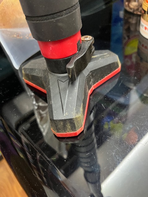 Hàng cũ, không đạt yêu cầu, đóng gói ẩu và rất bẩn