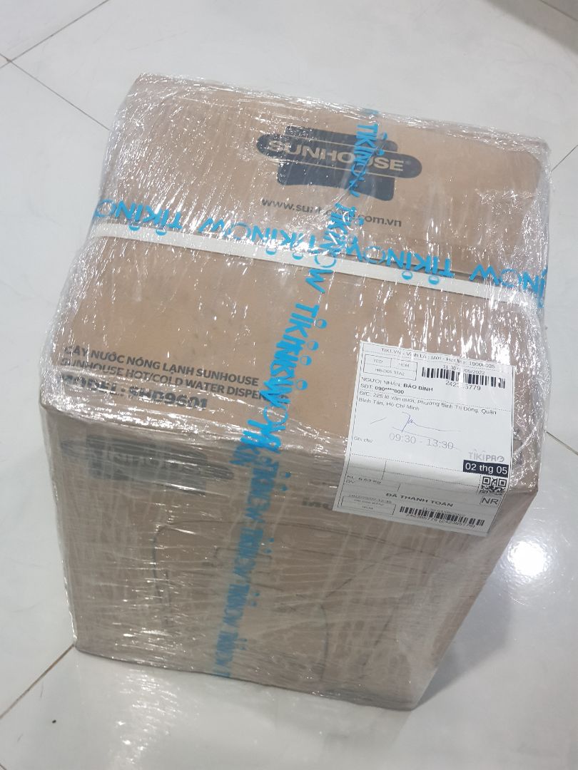 Khẩu đóng gói vận chuyển hàng ổn👍
Hiệu năng thì xem sét nhu cầu cá nhân của bn - máy hđộng cũng ổn thôi (tuy nhu cầu mỗi người ) ,chế độ nóng thì còn tạm được - chế lạnh thì thôi vậy cho đủ chức năng nóng lạnh chỉ mát mát như nước lọc bt có thể hơn ít .