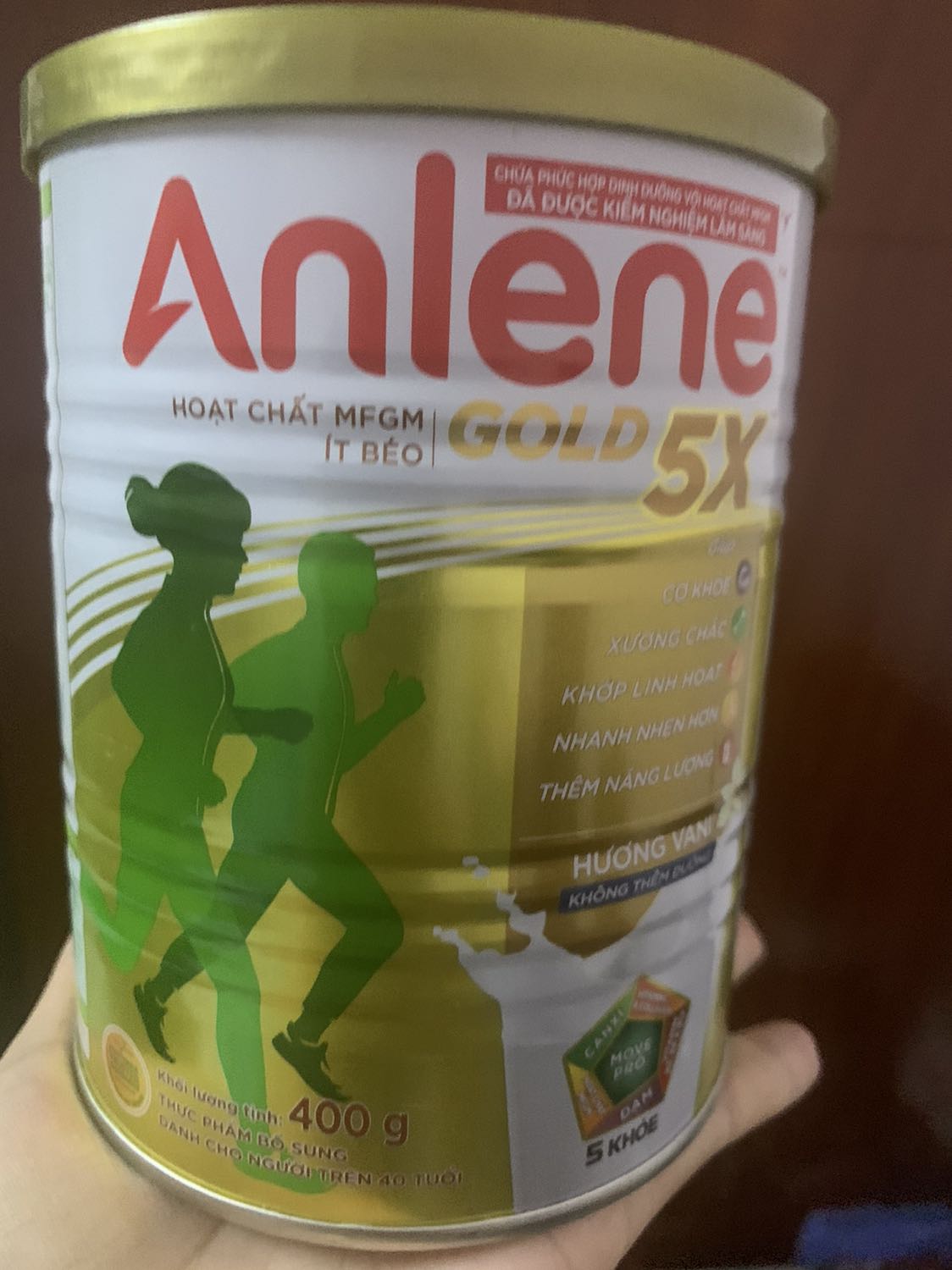 Uống sữa Anlene ko bik tại sao lại giảm đau lưng hẳn. Kết hợp tập thể dục và uống sữa mỗi ngày để duy trì hệ xương khoẻ mạnh.