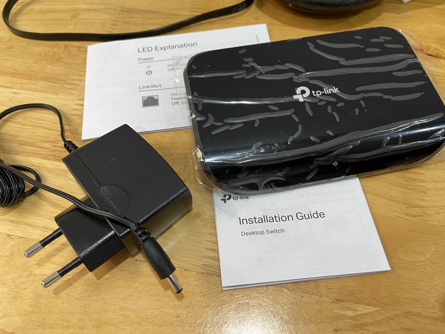 Tiki giao hàng thật nhanh chóng và cẩn thận bao bì. Sản phẩm *** rất OK. Đã dùng thử hơn 3 tiếng đồng hồ. Thiết bị hoạt động ổn định. Rất hài lòng. Cảm ơn shop và Tiki.