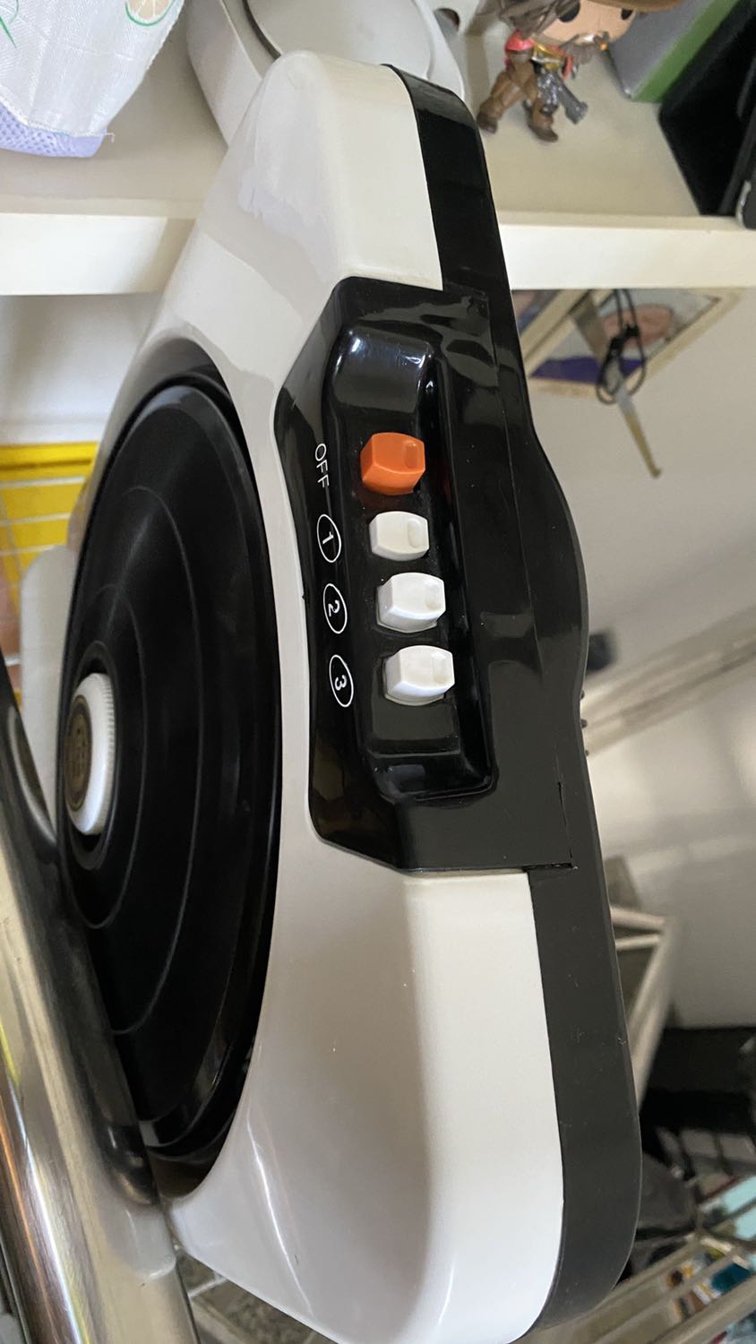 Nhỏ gọn để bàn dưới chân máy tính cpu tiện mình mua 2cái rồi tốc độ mạnh dễ lau chùi